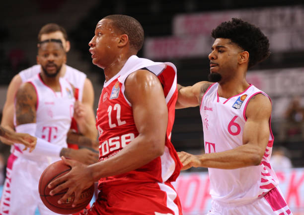 伤病频发 伤病频发